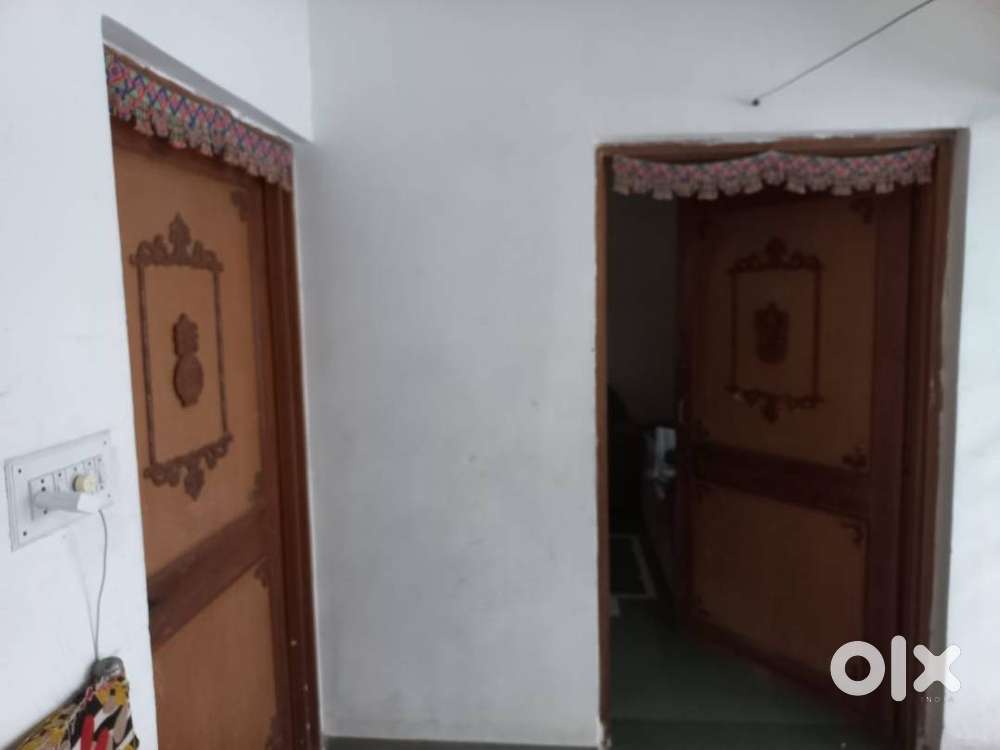 big common plot, children play area, parkin facility