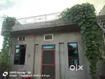 220 gaj ka plot h jisme se  110gaj me makan bna hua h
