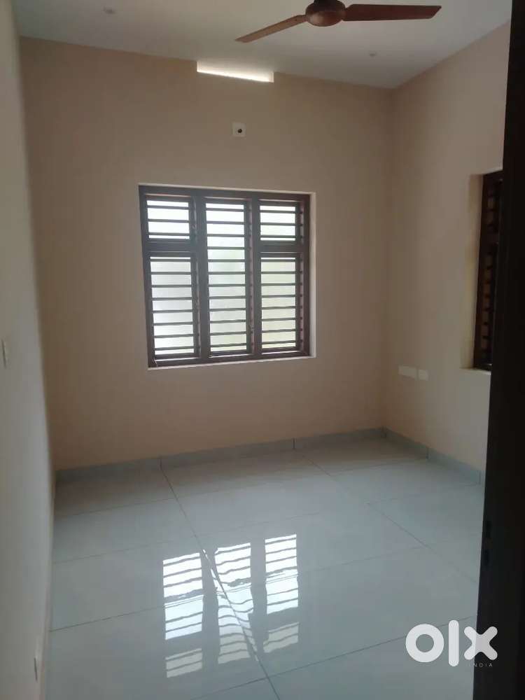 2 BHK apartment with ac near Chevarambalam bypass 15 bachelor