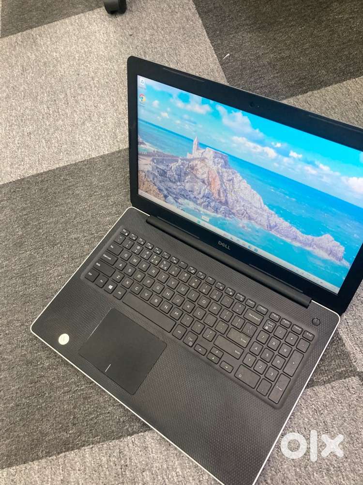 DELL Inspiron/i3 intelcore/7thgen/128gb graphic card,with warranty&bil