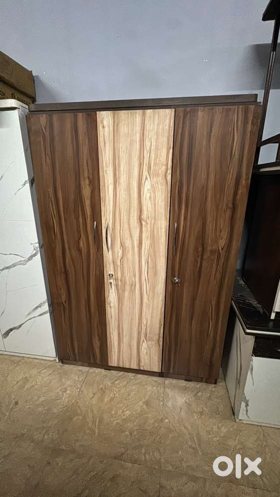Almirah wardrobe