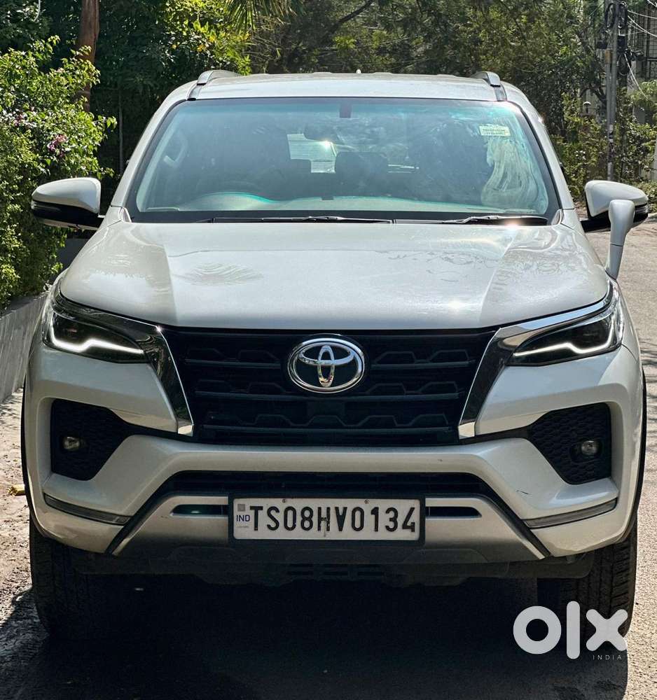 Toyota Fortuner 4X4 MT 2.8 Diesel, 2021, Diesel