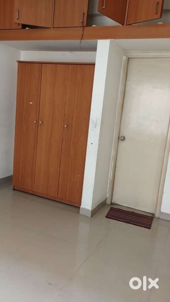 5-10 yrs gated property