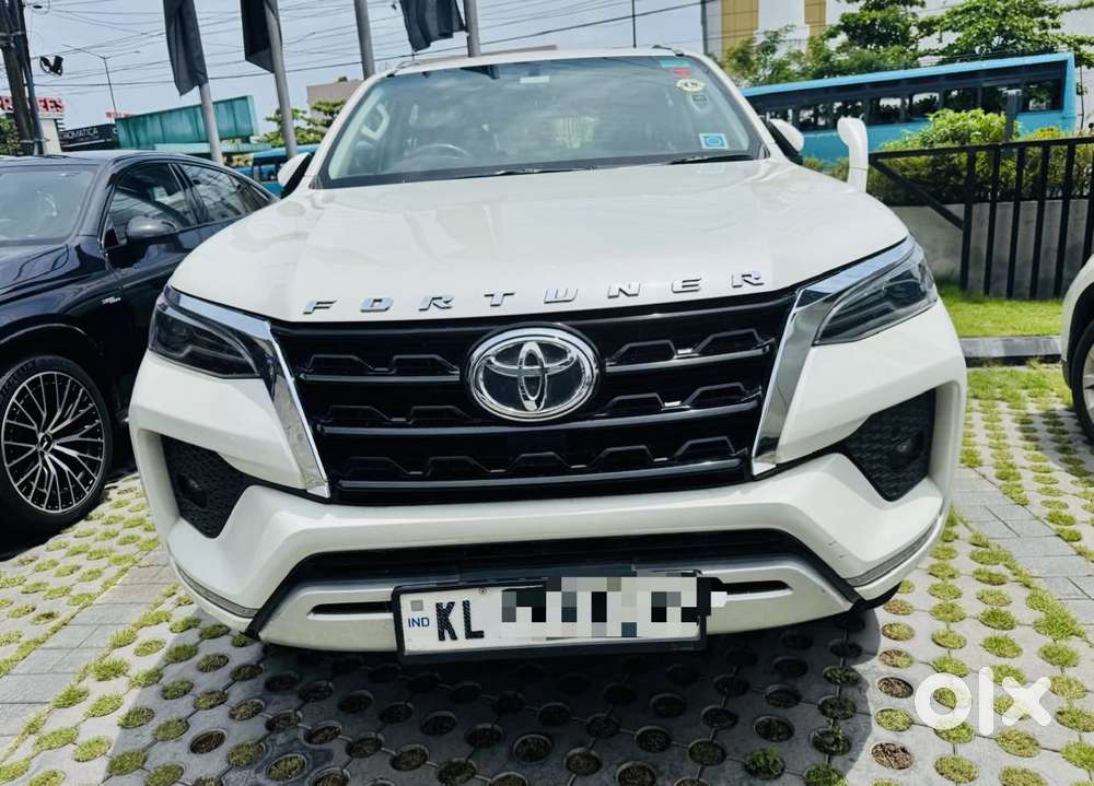 Toyota Fortuner 4X4 AT 2.8 Diesel, 2023, Diesel