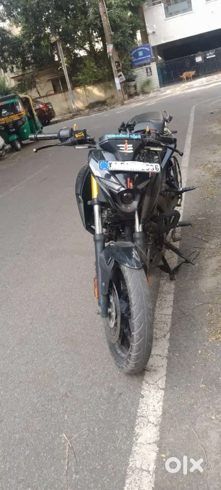Bajaj Pulsur N160 well Maintained Showroom Condition