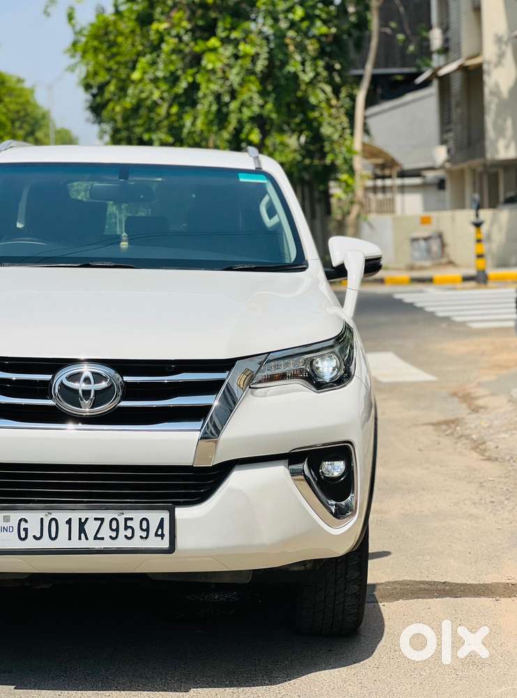 Toyota Fortuner 4X2 AT 2.8 Diesel, 2020, Diesel