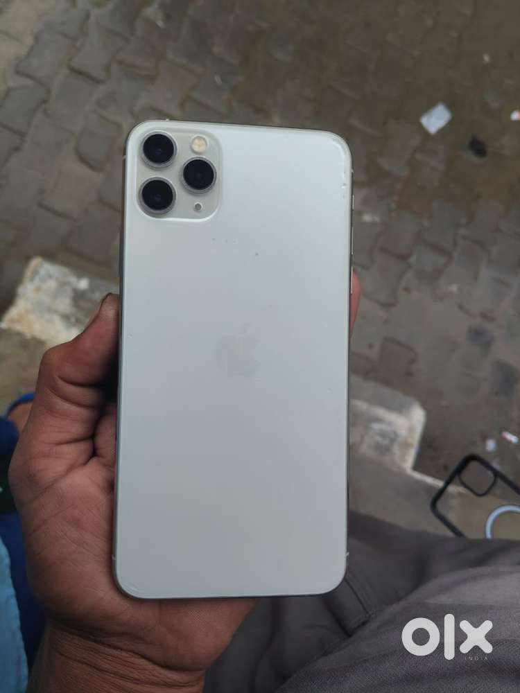 11 pro max 64gb all working only folder change