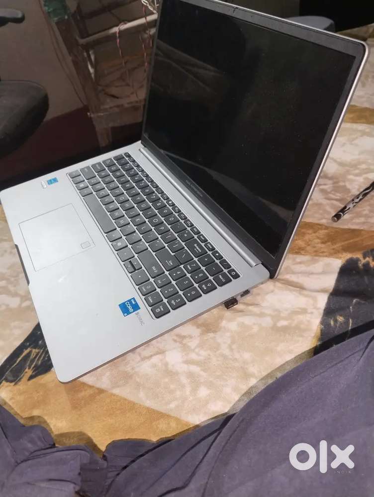 Laptop asus expertbook i5 16 512 gb