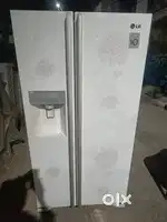 LG side by side fridge.7 air world