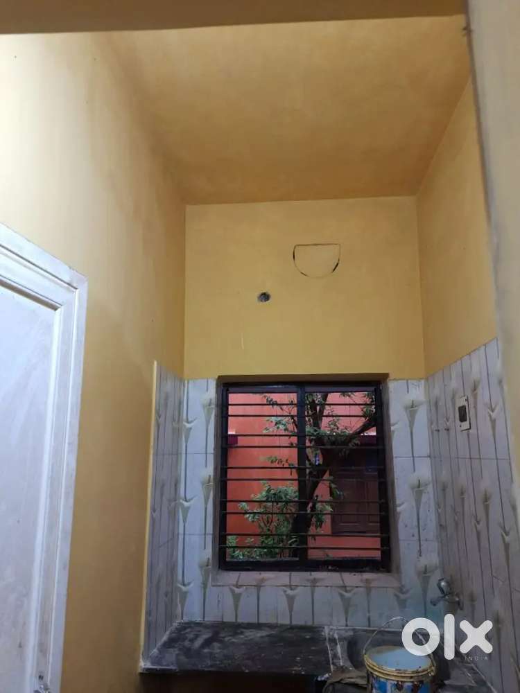 Room rent near Behala MadanmohanTala