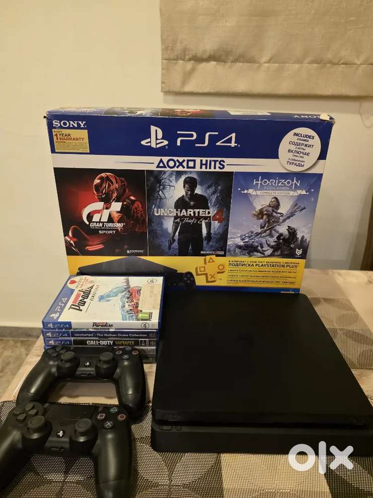 PS4 Slim 500GB  Super Excellent Condition  2 Controllers & Box Inclu