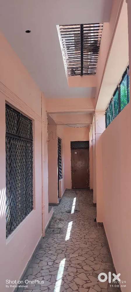 Rooms with separate bathroom available