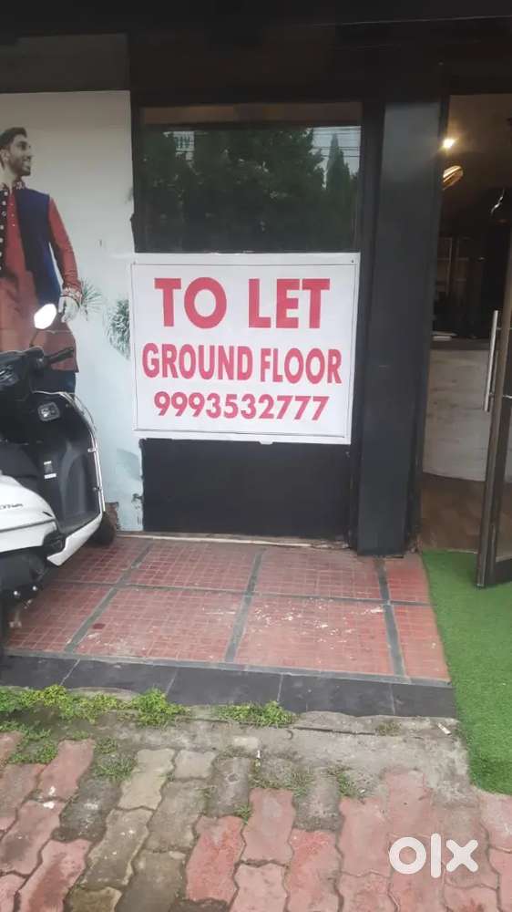 1 shops with basement on rent total 740 sq ft.