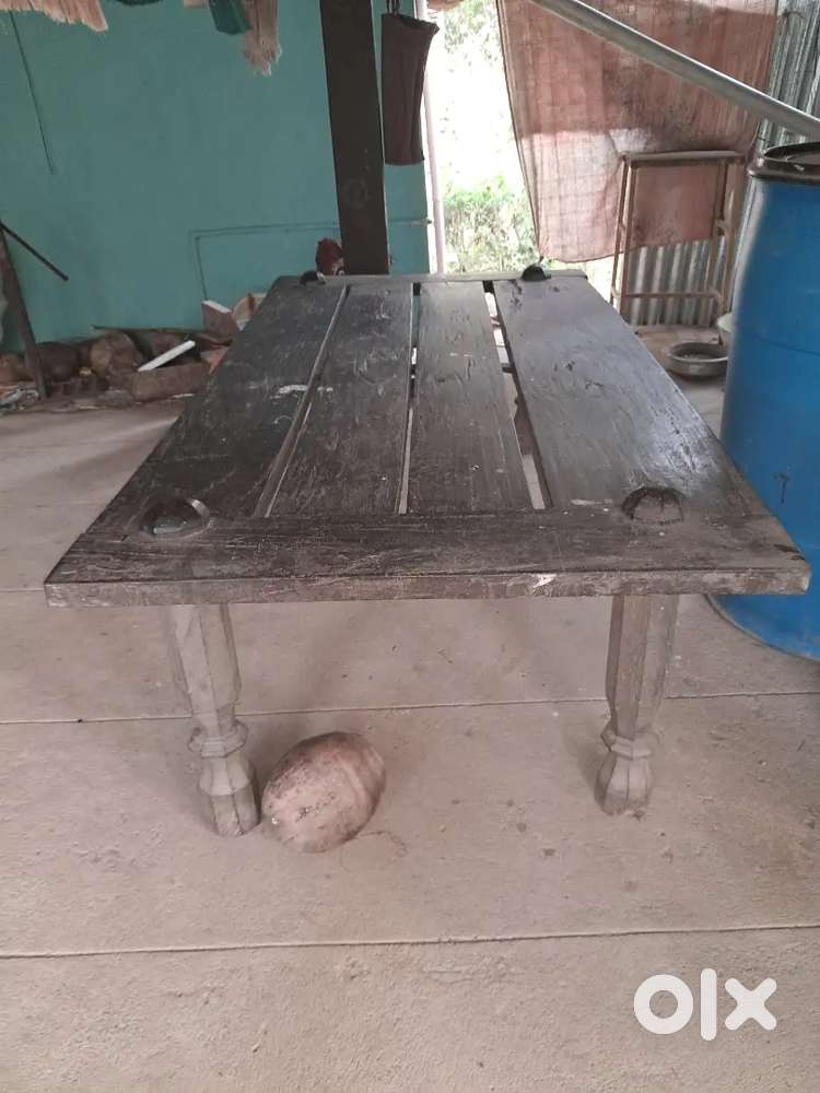 Cot Antique