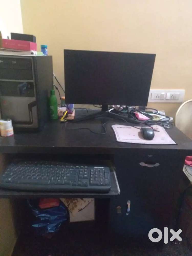 Desktop System ,Monitor, Keyboard, Mouse,Router&Table ₹15k–18k