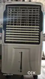 Crompton optimus 100 litre heavy duty air cooler. Heavy air throw