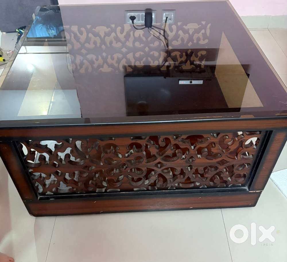 Designer center table