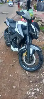 BAJAJ NS 200 PULSER 2018 MODEL BIKE FOR SALE