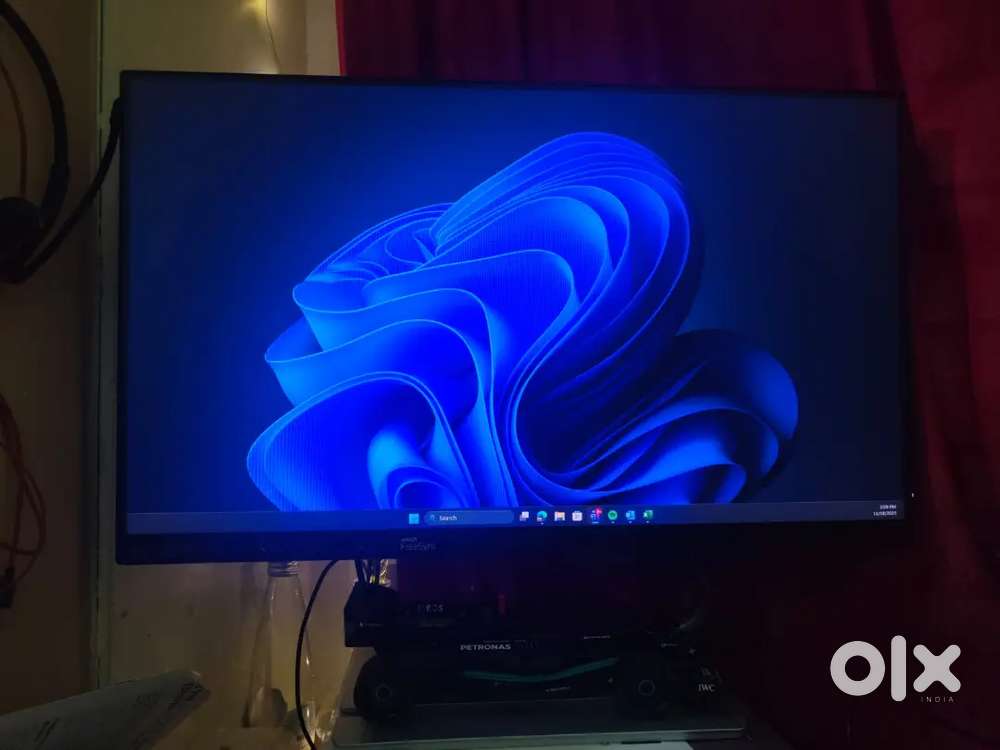Lenovo Q-Series 24 FHD IPS Monitor (Q24i-20) Adjustable with Speakers