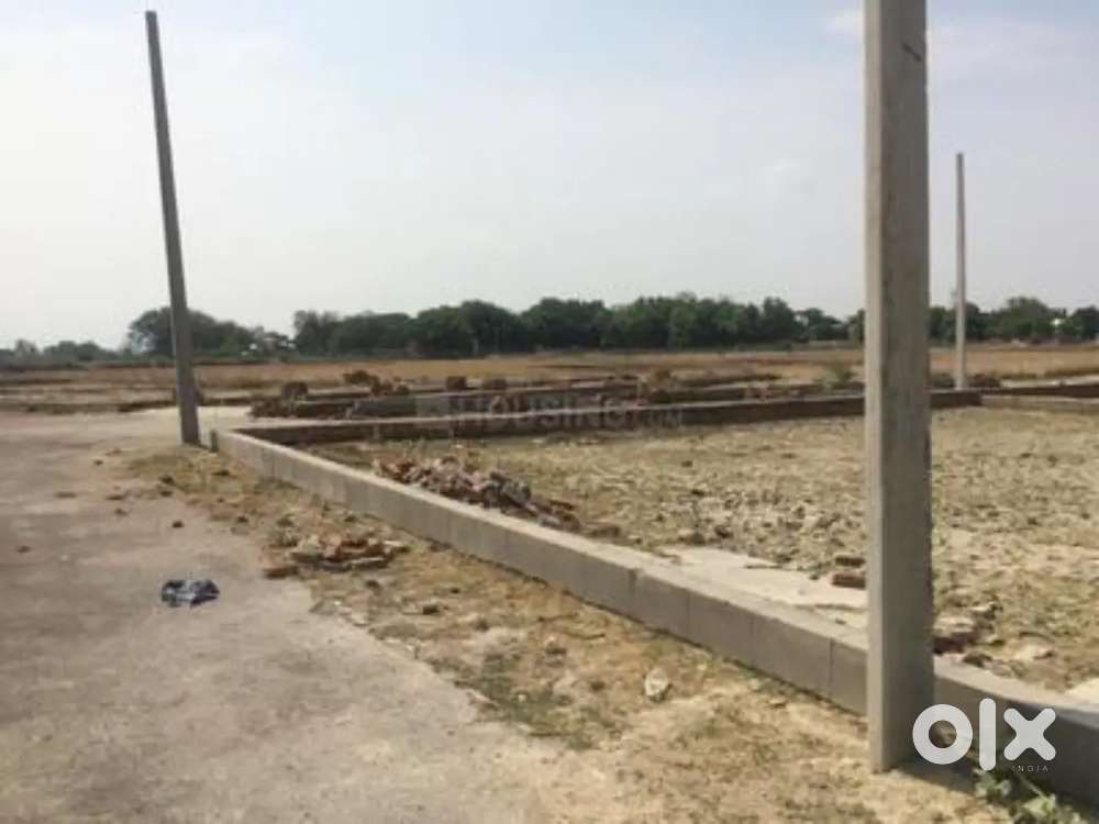 गोरखपुर कर्जहा में अच्छे लोकेशन पर मैन हाइवे से200 मीटर पर प्लाट खरीदे