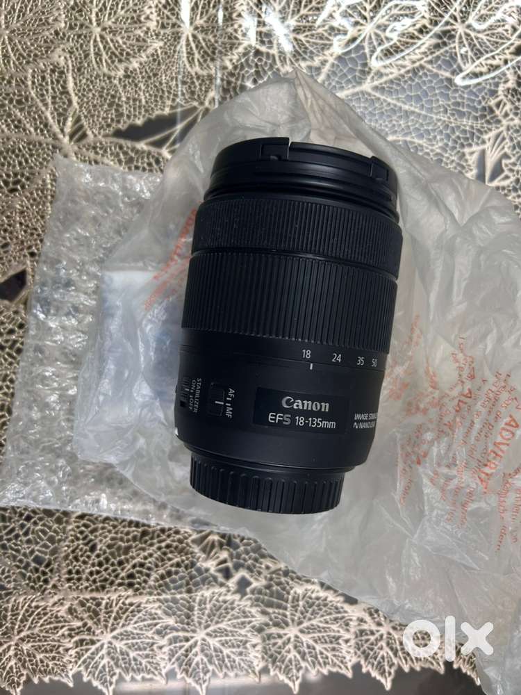 Canon EFS 18-135 mm IS USM lens