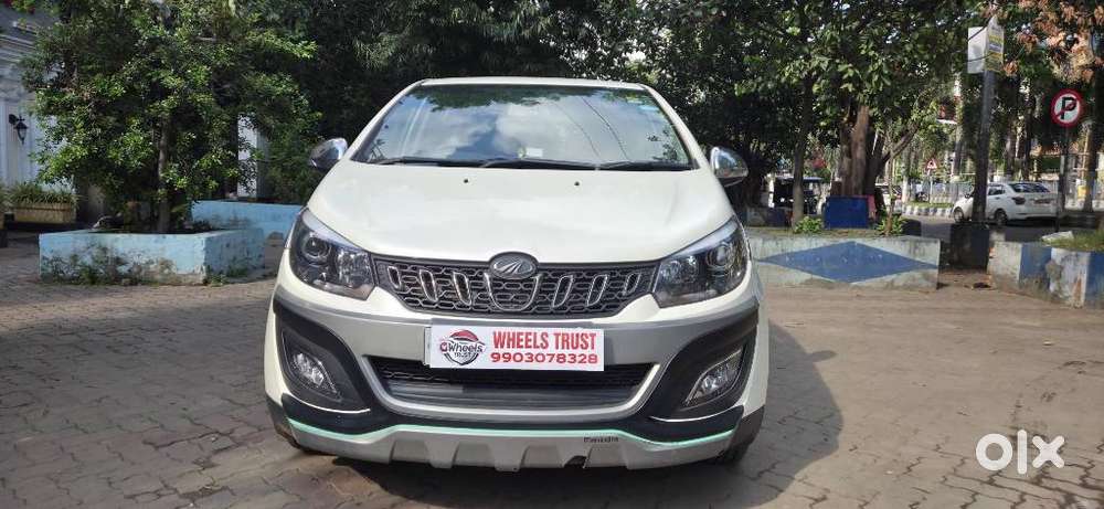 Mahindra Marazzo M6, 2019, Diesel