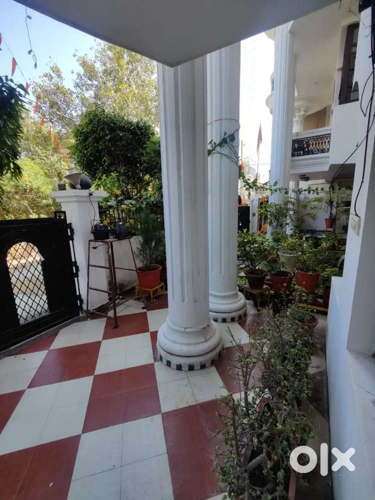 Zero Brokrage!! Fully furnished 1 BHK flat in Vijay nagar  location