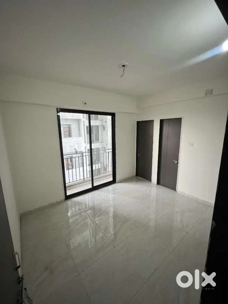 2BHK SPACIOUS FLAT WITH 4 BALCONY