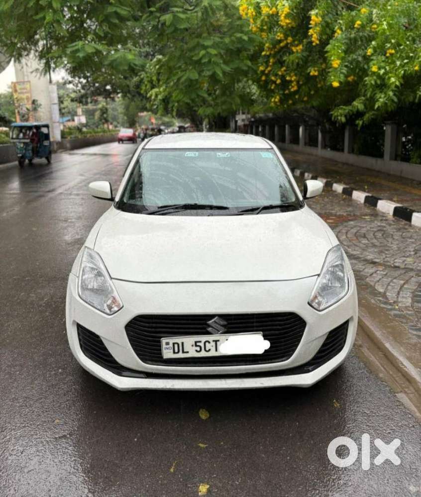 Maruti Suzuki Swift LXI Optional-O, 2022, Petrol
