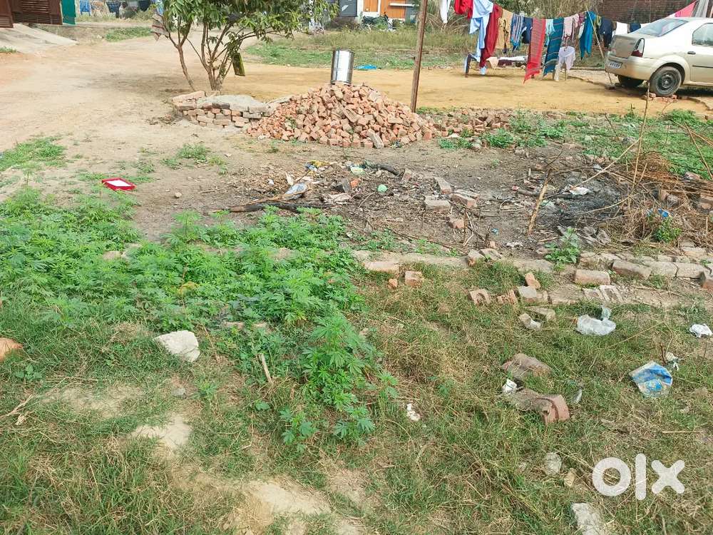 100 gaj plot Daurala hospital ke piche premium location hai