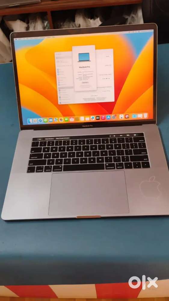 *MacBook Pro A1990* Touch Bar*
Core i7 Processor 
16 GB Ram 
512 GB*
