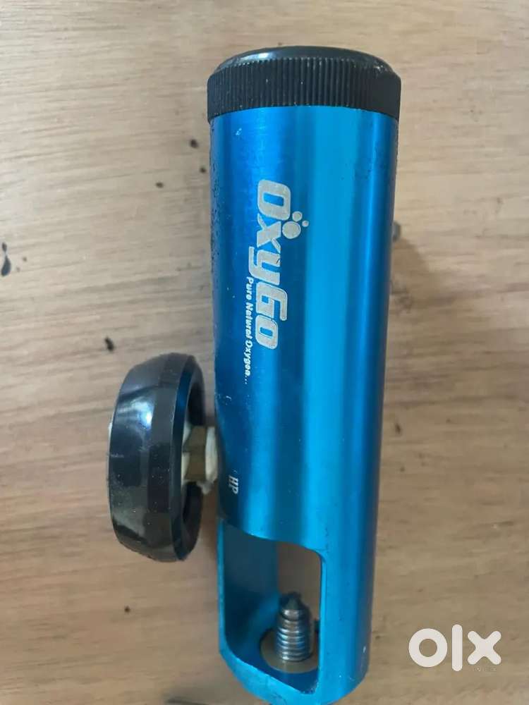 Oxygen Concentrator & Oxygen Cylinder