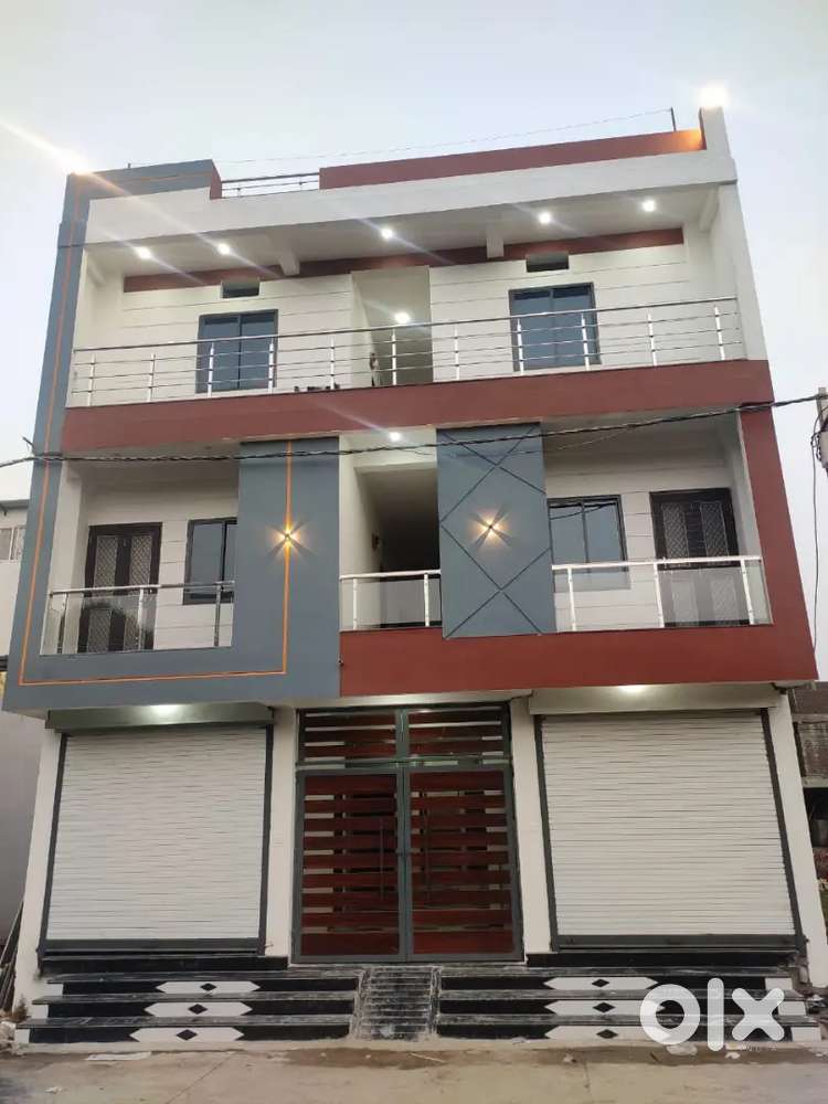 Girls Room mate need