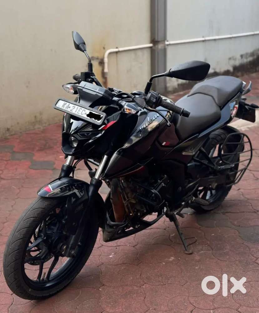BAJAJ PULSAR N160 DUAL ABS