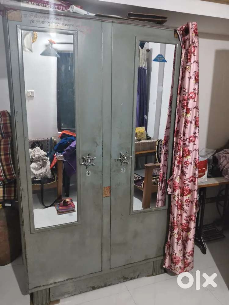Double door heavy metal cupboard with exllent condition
