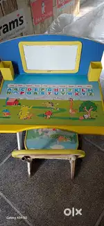 Kids study table and chair