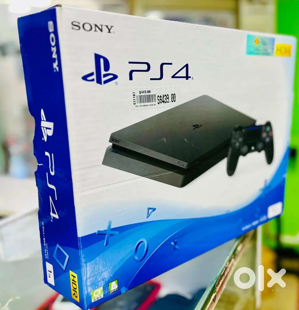 PS4 available slim with box