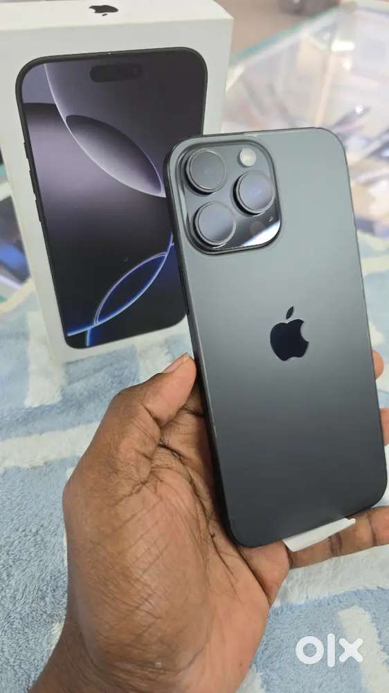 IPHONE 16 PRO MAX 256GB 35DAYS OLD CYCLE COUNT 14 BATTERY HEALTH 100%