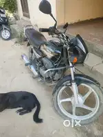 Hero splendor+ single handedly driven