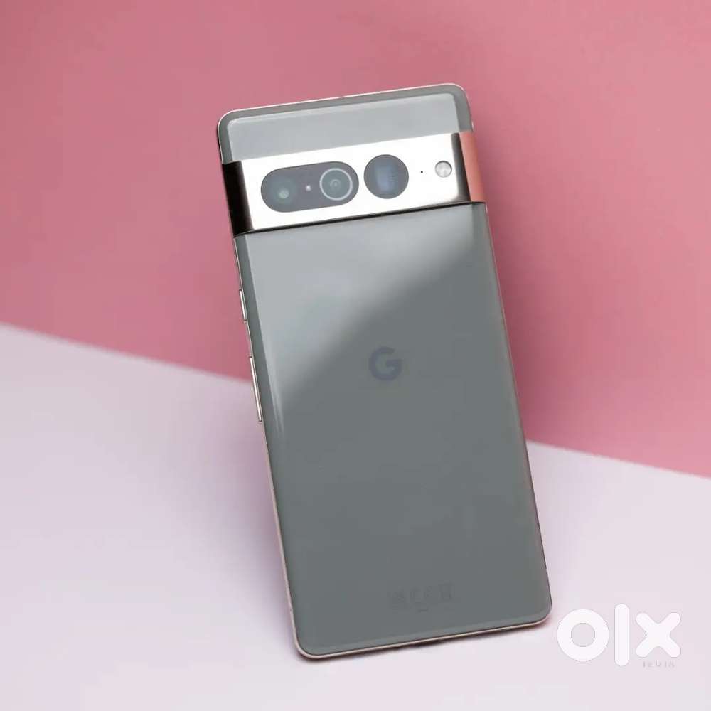 Google Pixel 7 pro 128 gb prestine condition not even a single scratch