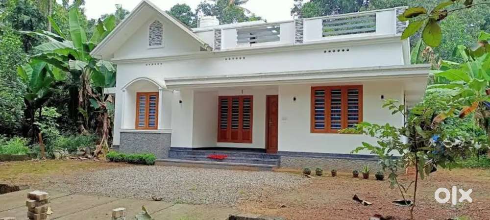 Looking for a sharing room 1bhk