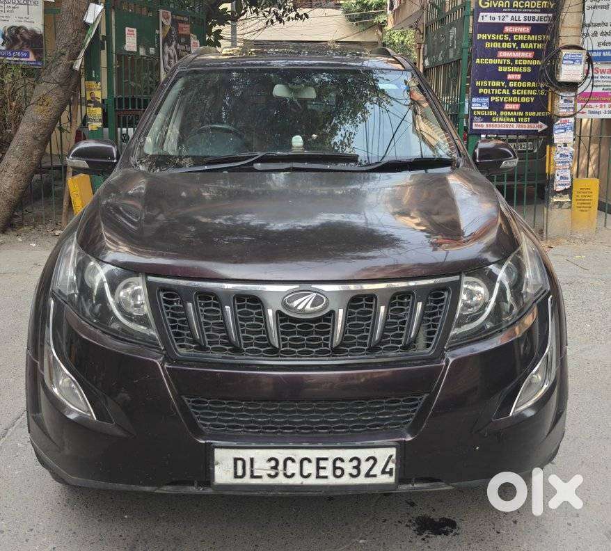 Mahindra XUV500 2.2 W10, 2016, Diesel