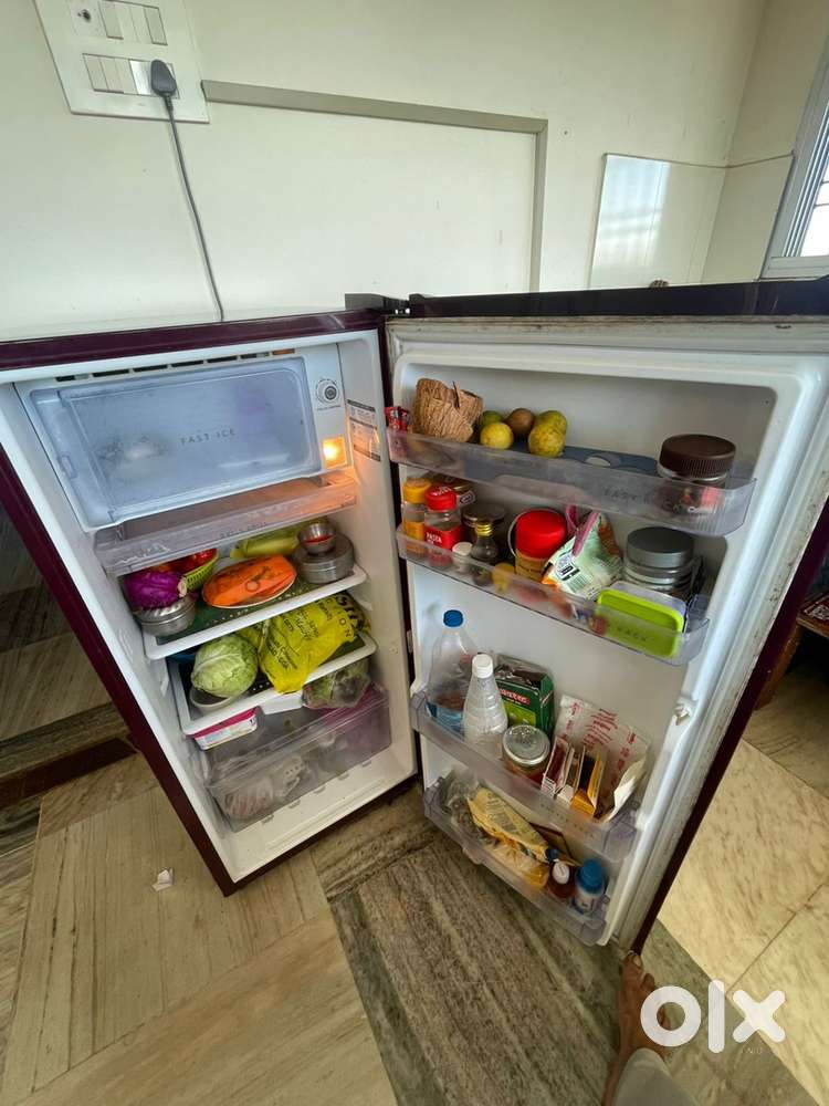 Single door fridge, working, good condition