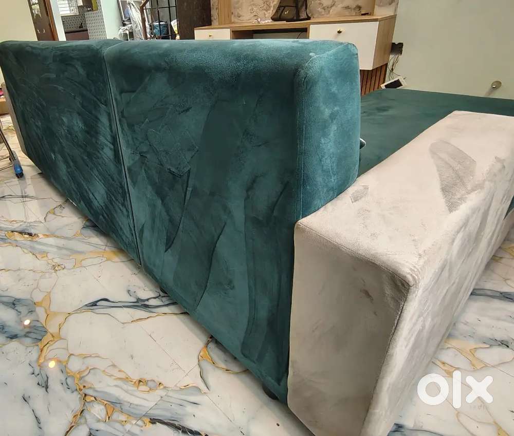 3 Seater Sofa + Right side Diwan (2 Seater) with 4 pillows