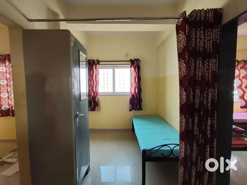 1 Sharing PG with Door @ 7500 onwards