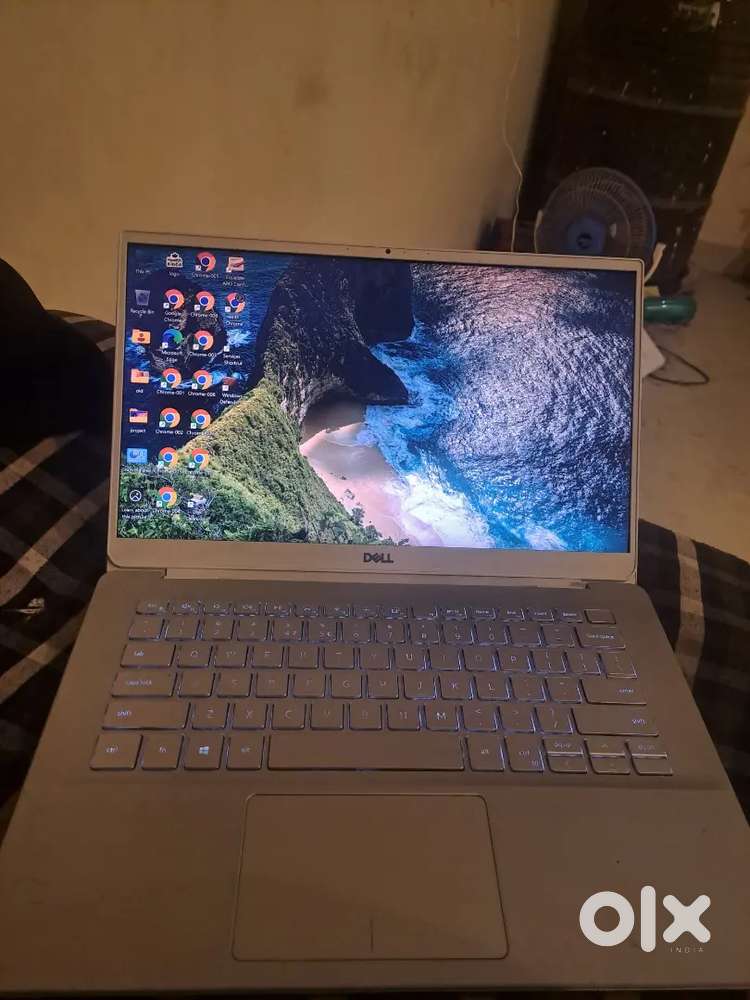 Dell laptop 8gb ram 512 ssd i5 10th gen