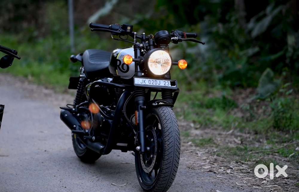 Hunter 350 stratchless condition.