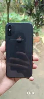 iPhone xs bh 100%