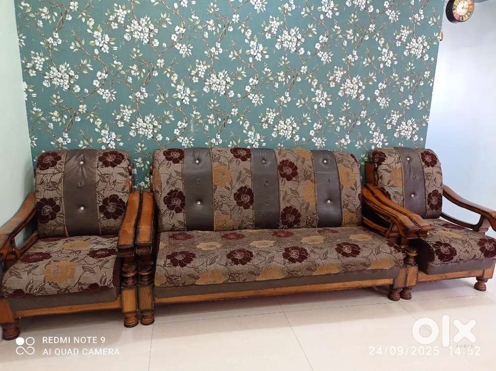 Sagwan Wooden sofa (3+2) seater