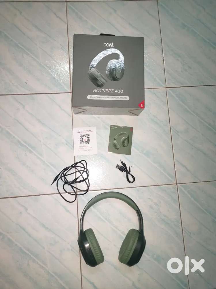 Headphones - Boat Rockerz -430